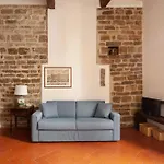 Appartement Aurora Suite, In The Historic Centre, Very Short Walk To Sites, Ac Bedrooom With In-room Bth, 2nd Floor Florence