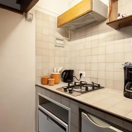 Aurora's, Renaissance Suite, Historic Apartment, Pivot Location, Few Walks From All, Ac Bedroom * Florence