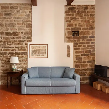 شقة Aurora Suite, In The Historic Centre, Very Short Walk To Sites, Ac Bedrooom With In-room Bth, 2nd Floor فلورنس