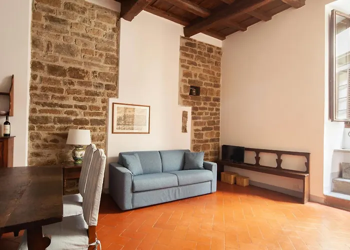Apartment Aurora Suite, Inside Historic Centre, Few Steps From Uffizzi, Ac Bedrooom, Brand New In-Room Bth, 2Nd Floor, Walking Distance From All Sites Florence