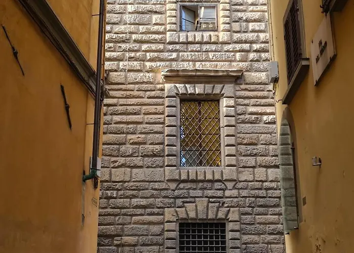 Aurora Suite, Inside Historic Centre, Few Steps From Uffizzi, Ac Bedrooom, Brand New In-Room Bth, 2Nd Floor, Walking Distance From All Sites Apartment Florence